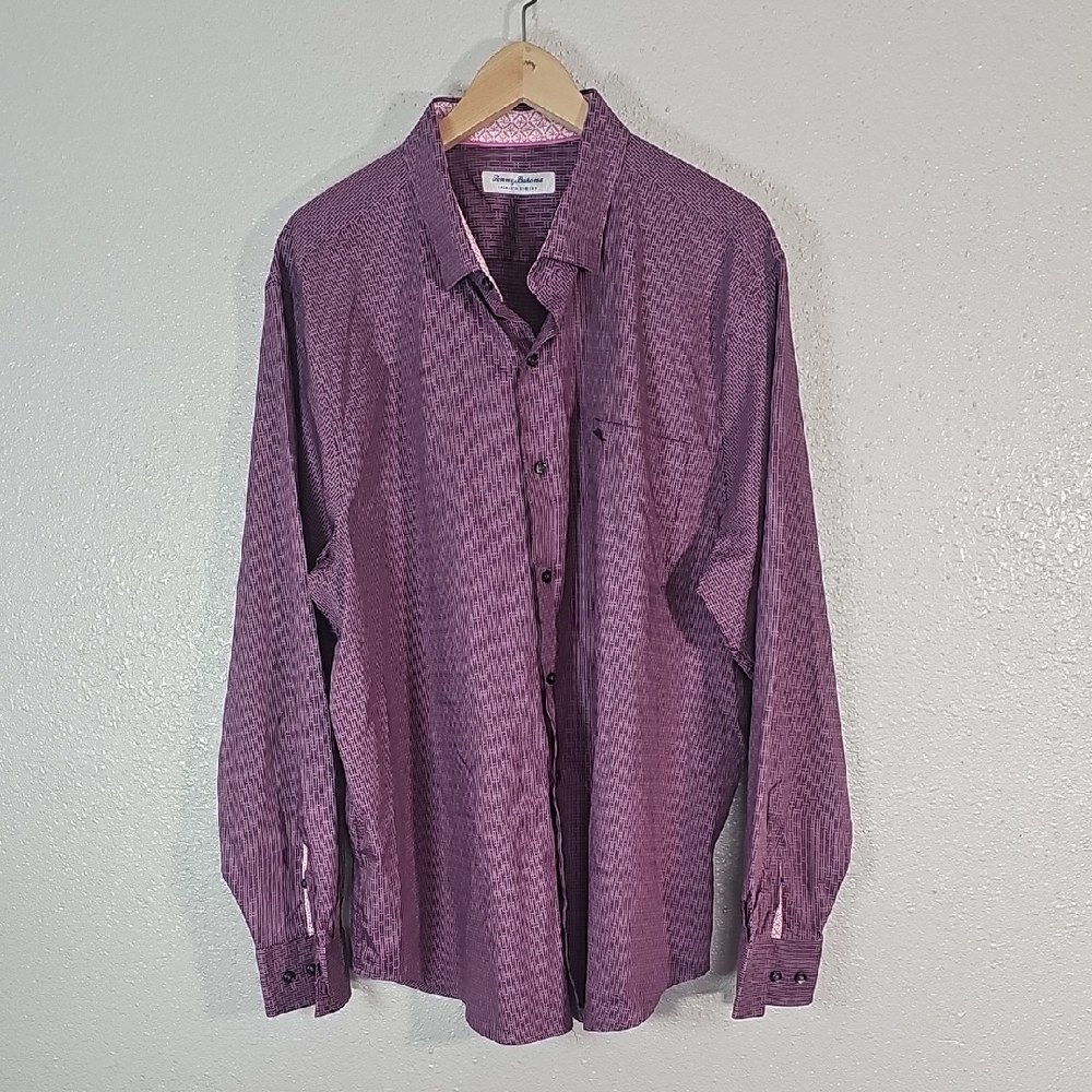 Tommy Bahama Casual Button-Down Shirt.
